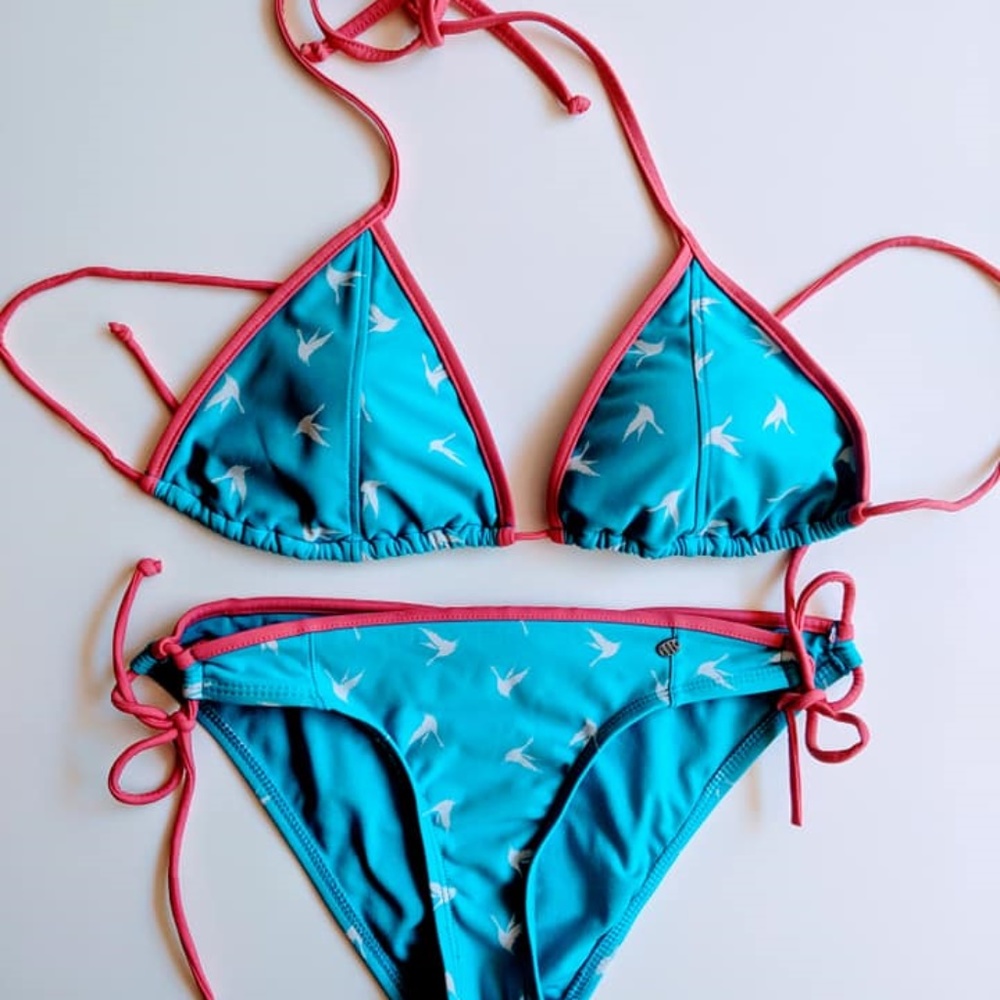 Kirra  string bikini swimsuit set